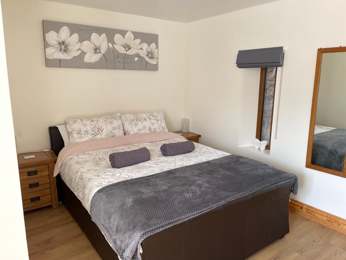 Villa Red Kite Barn Ammanford Exterior foto